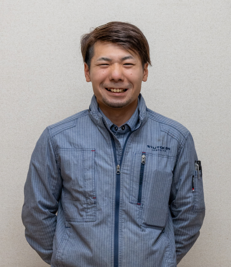 2人目のインタビュー動画のサムネ